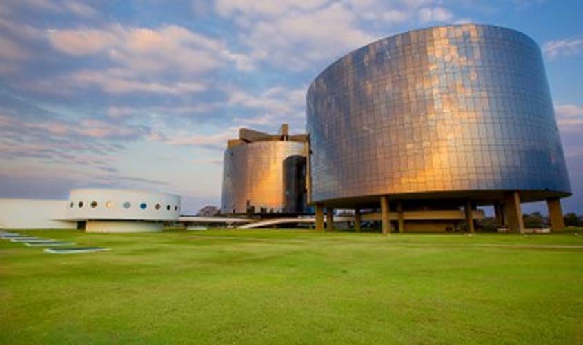 PGR apresenta ADI contra regras rígidas aos tribunais trabalhistas para edição de súmulas não vinculantes