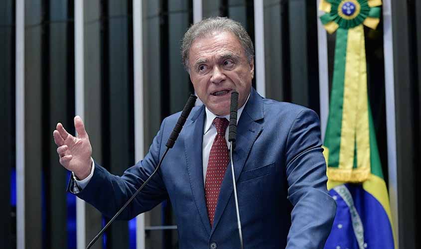 Para Alvaro Dias, além de corrupto, governo do PT foi incompetente