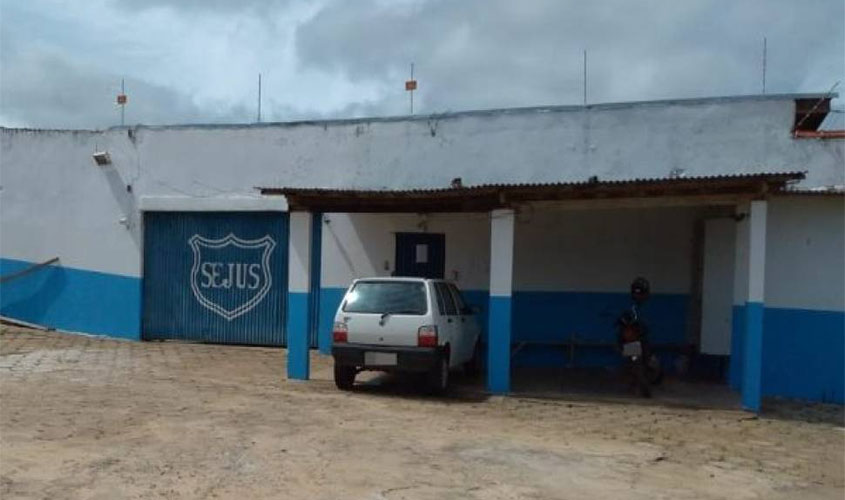 Alegando queda, homem suspeito de assassinar casal de idosos em Colorado recebe atendimento médico