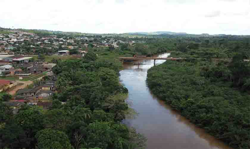 Jaru tem 60 dias para executar limpeza da Estação de Tratamento de Esgoto que deságua no Rio Mororó