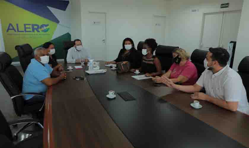 Presidente Alex Redano recebe direção da Associação de Pais e Amigos do Autista de Rondônia