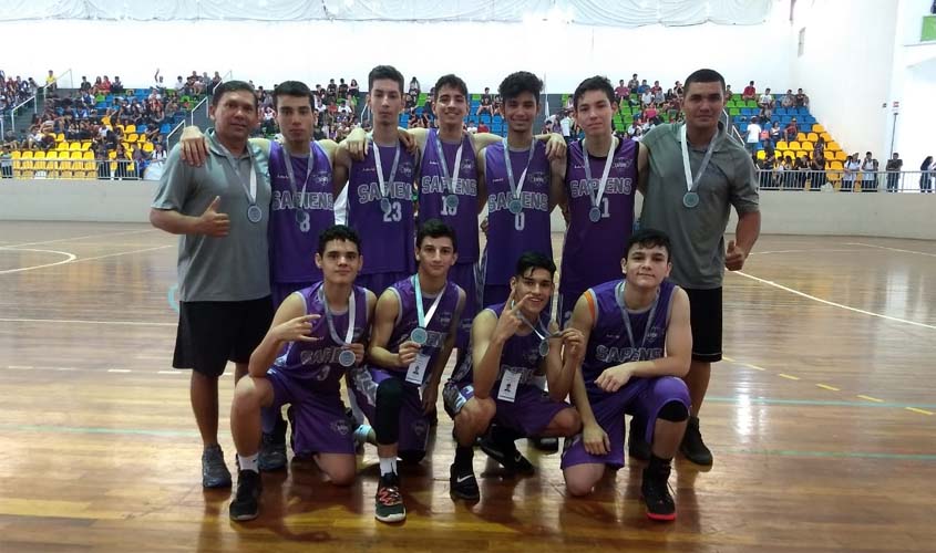 Time de basquete do Colégio Sapiens é vice-campeão do pré-Joer
