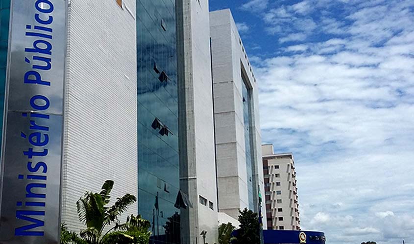Ministério Público expede recomendação para coibir promoção pessoal em publicações