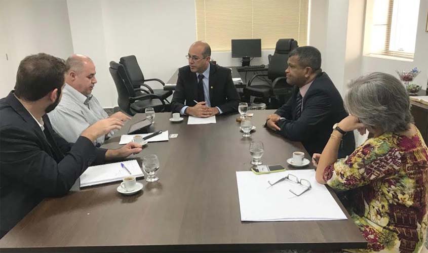 Deputado Ismael Crispin se reúne com a Energisa em apoio aos consumidores de Rondônia