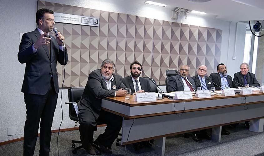 Representantes dos trabalhadores criticam proposta de privatização dos Correios