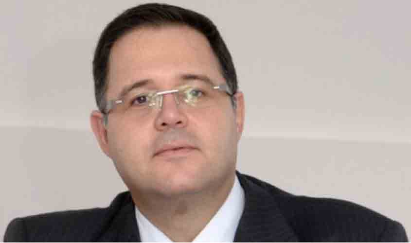 Levar a plenário PEC do voto impresso é ideia típica de idiota com atitude