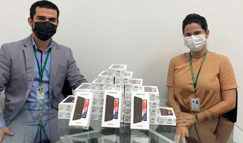 Corregedoria-Geral da Justiça distribui celulares para realização de audiências de conciliação