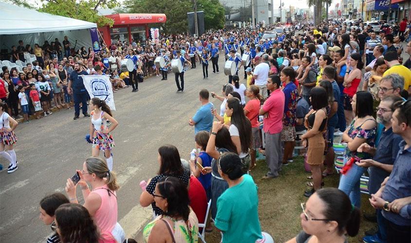 Veja fotos e vídeos: Desfile Cívico-Militar de 7 de Setembro reúne mais de 10 mil pessoas