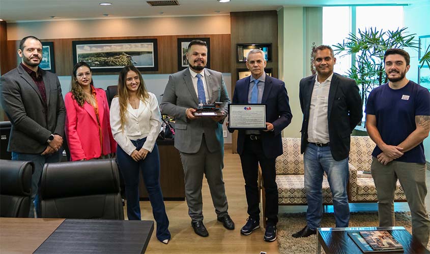 MP recebe homenagem da OAB alusiva aos 40 anos da Instituição