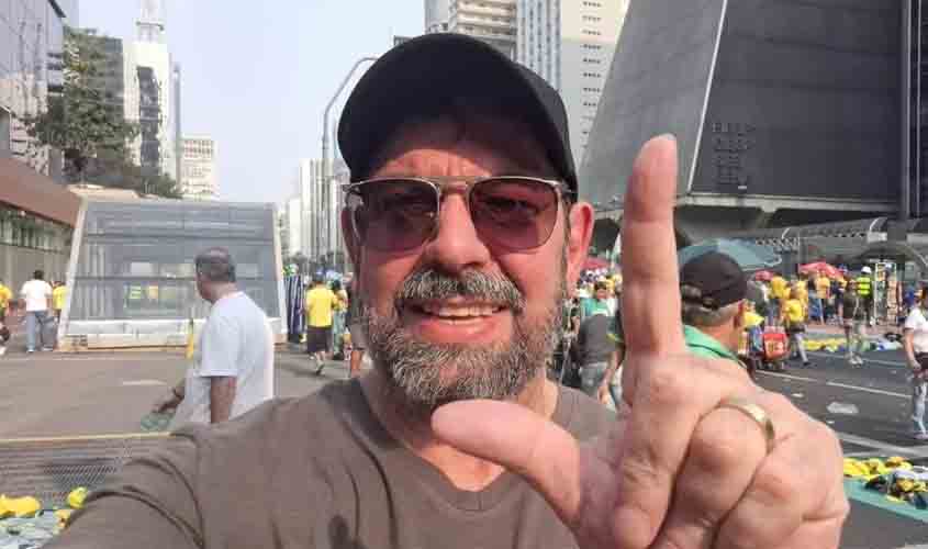 'Minifestação' arrebenta Bolsonaro e Marçal