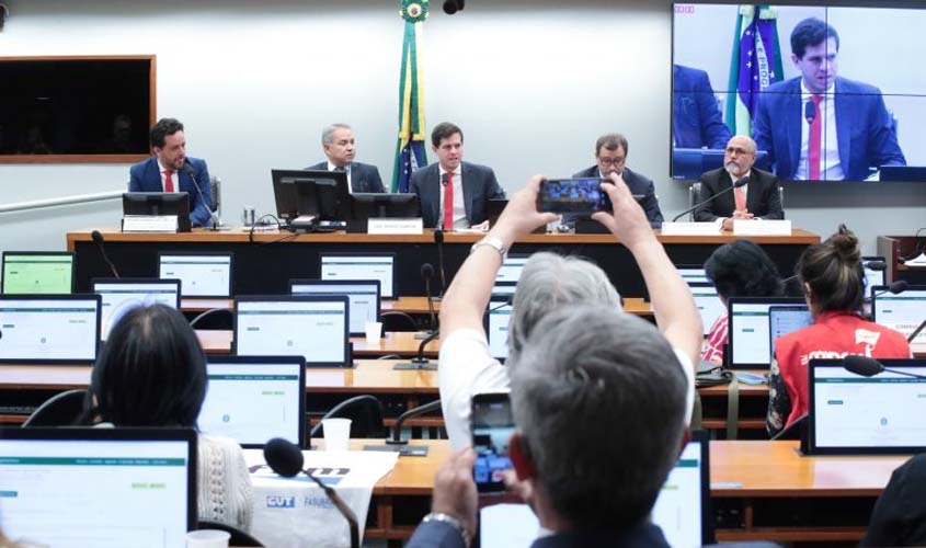 Reforma administrativa quer eficiência e fim de privilégios