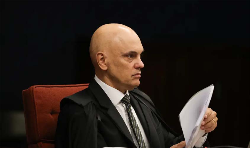 Moraes destitui advogados de réus do Núcleo 2 