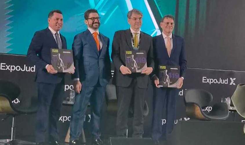 Presidente do TJRO debate processo eletrônico e IA no ExpoJud