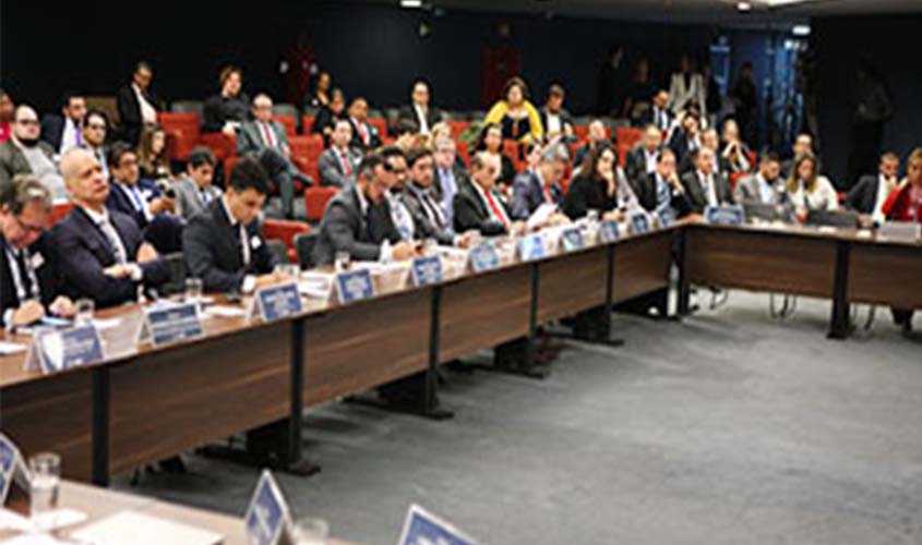 Candidatura avulsa: instituições e parlamentares apresentam argumentos pró e contra