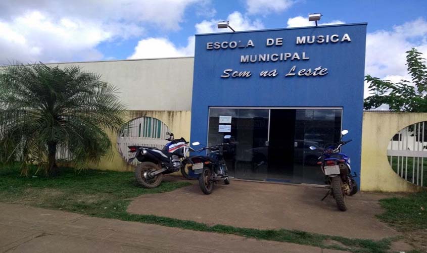 Prefeitura abre novas vagas para Escola de Música Som na Leste