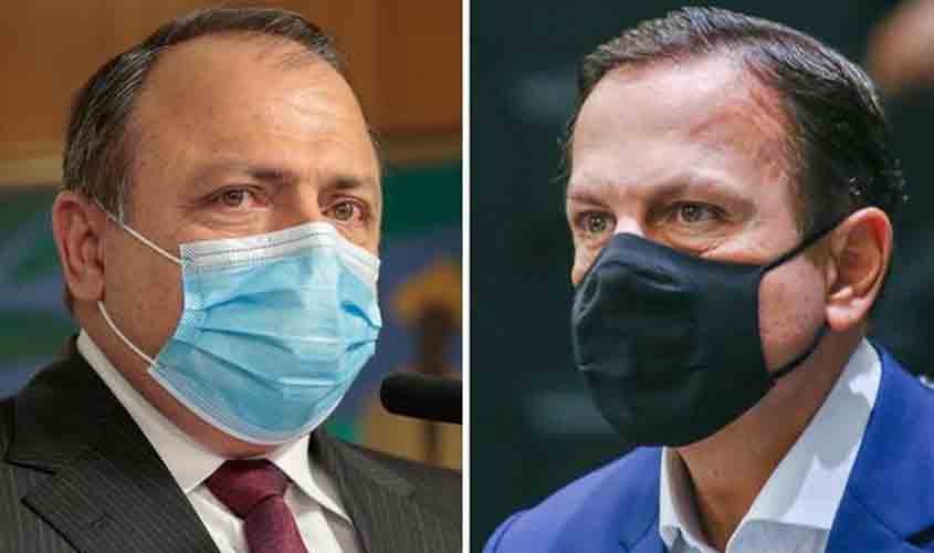 Imunização começa no mundo, mas Pazuello bate boca com Doria e diz que governo Bolsonaro demora 60 dias para certificar vacina