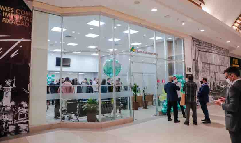 Hildon Chaves prestigia inauguração da unidade Basa Negócios