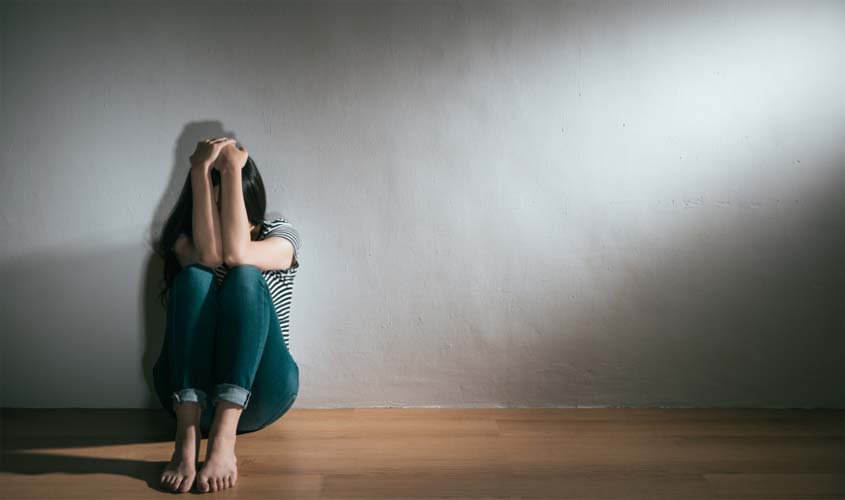 Perda auditiva pode afetar a saúde mental?  Entenda os riscos e saiba como evitar