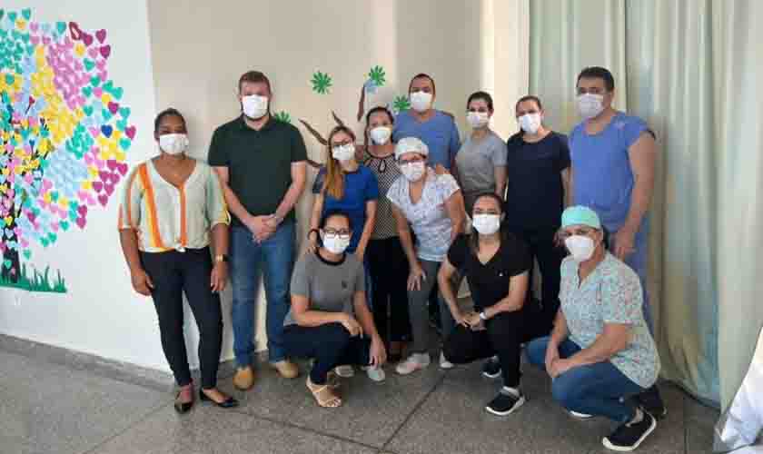 Renascimento: secretarias de Meio Ambiente e Saúde entregam mudas de árvores para pacientes que venceram a covid-19