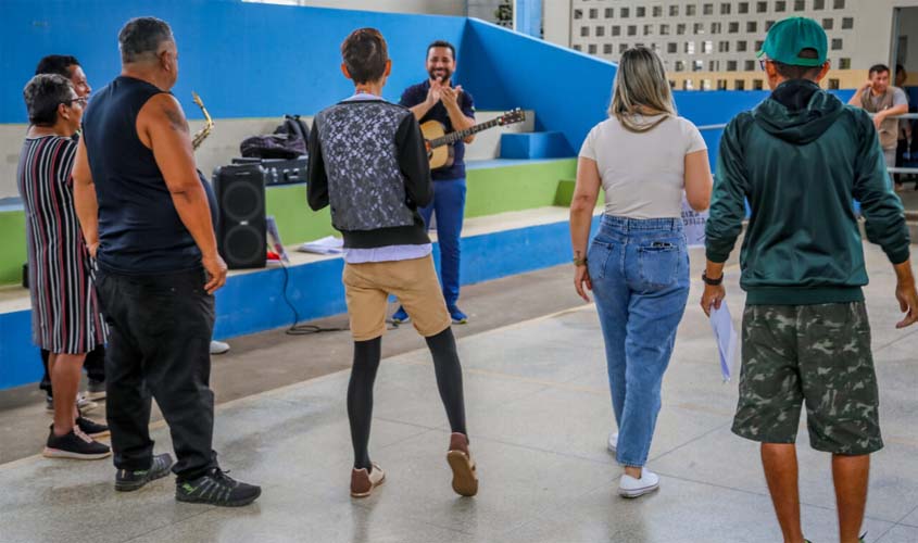 Música auxilia saúde mental no CAPS Madeira-Mamoré