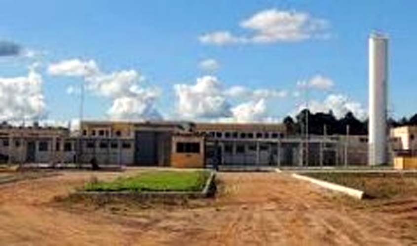 PM contém detentos em princípio de rebelião no presídio Cone Sul