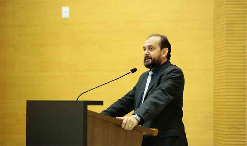 Deputado Laerte Gomes indica ao DER o asfaltamento do restante da RO-473, na curva do jacaré