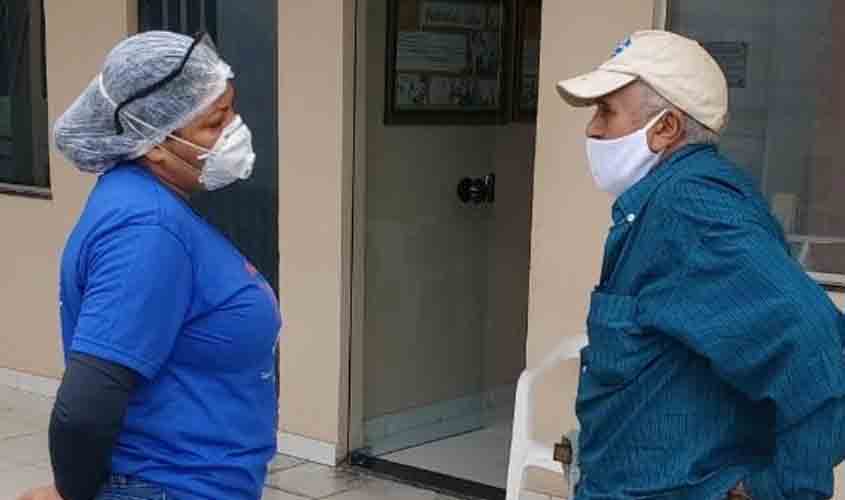 Prefeitura leva Cadastro Único à população em situação de rua atendida na Sagrada Família