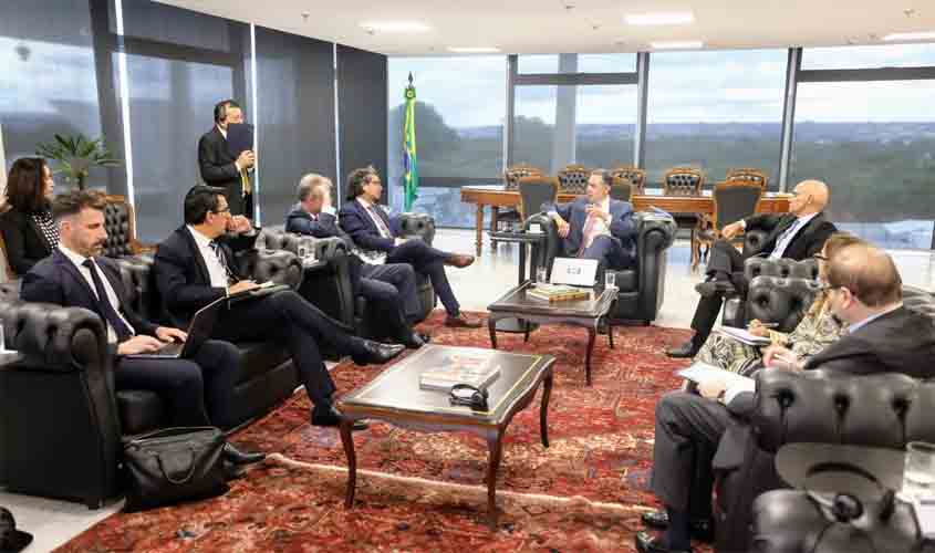 Delegação da OEA visita STF e discute liberdade de expressão no Brasil