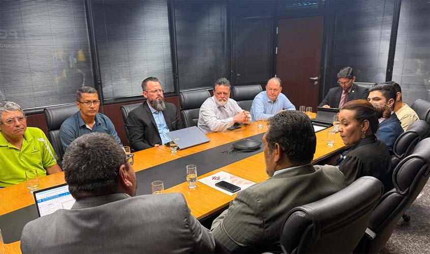 Pedro Fernandes busca segurança jurídica para famílias de assentamento