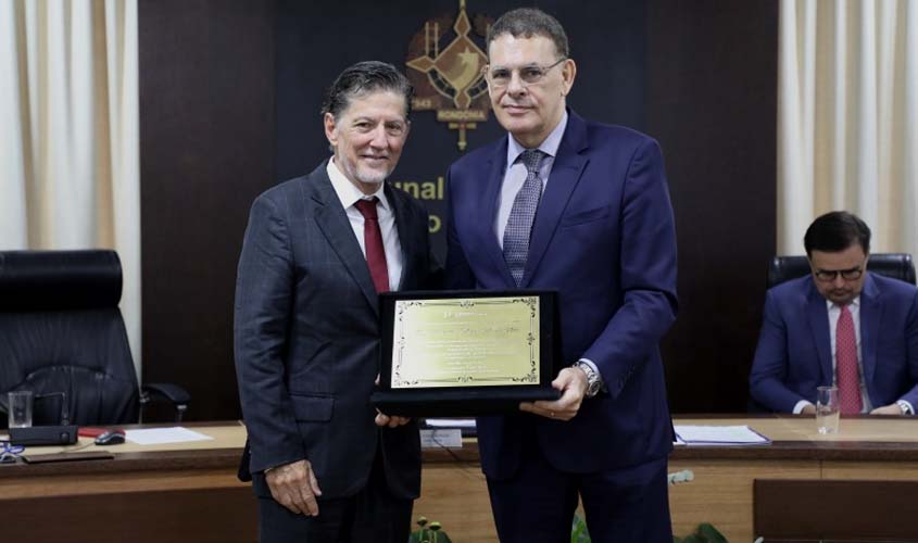 Miguel Mônico se aposenta com legado ambiental no TJRO