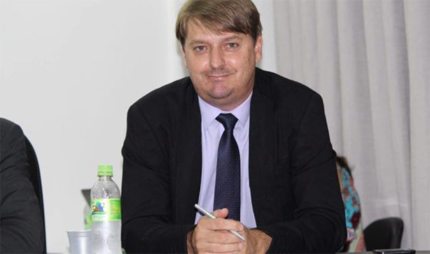 Vereador indica equipamento que impede que consumidor pague por ar comprimido na fatura da água