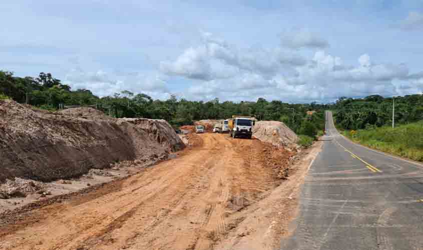 DER executa obra para desvio do trânsito sobre a ponte do rio Canário na RO-391