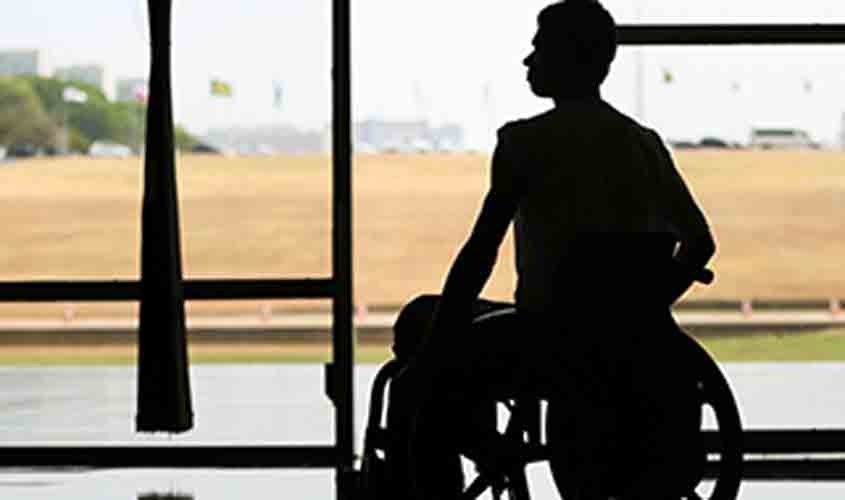 Ministro considera inconstitucional exclusão de adaptação razoável para candidatos com deficiência em concurso