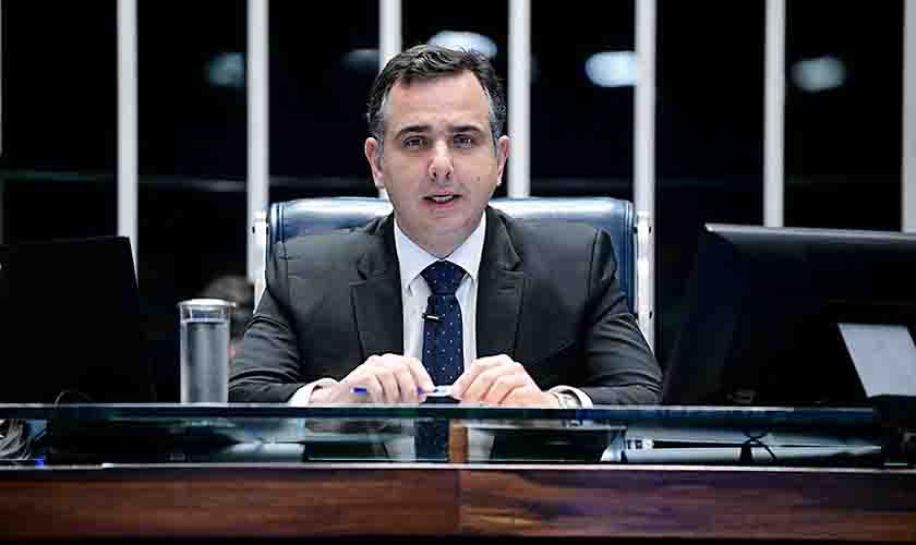 Senado aprova extinção de multa a advogado que abandona processo penal