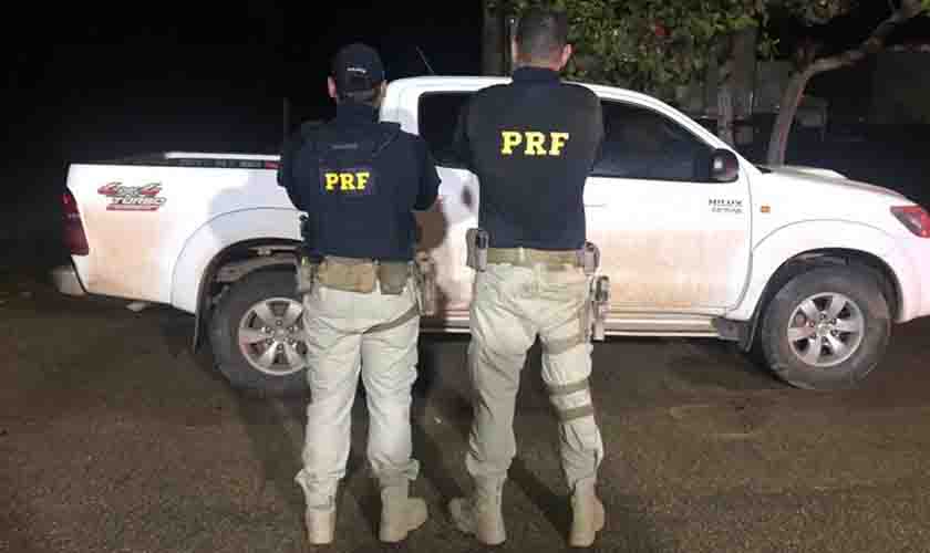 Em Porto Velho/RO, PRF recupera caminhonete roubada