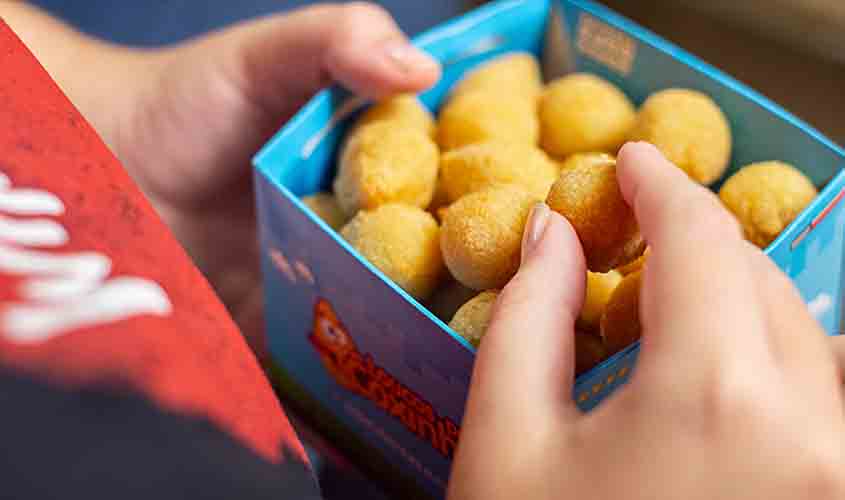 A evolução da coxinha: O salgado mais amado do brasileiro