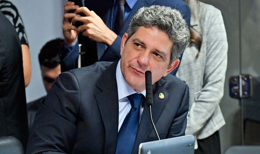 Rogério Carvalho se manifesta pelo arquivamento da CPI dos Tribunais Superiores