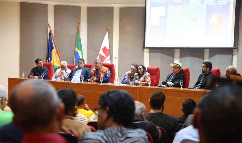 Prefeitura reúne lideranças religiosas e solicita apoio e doações para atingidos pela cheia do Madeira