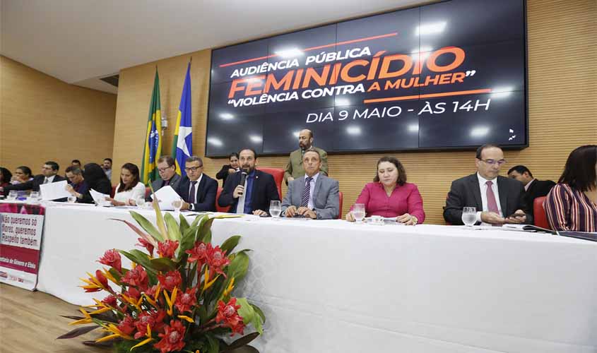 Em audiência pública na Assembleia, promotor do MP revela que três de cada cinco mulheres sofrem de violência doméstica
