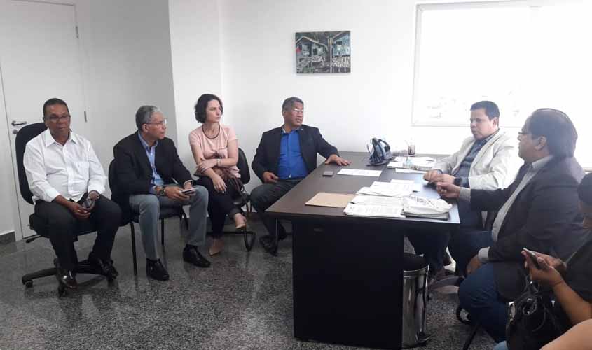 Estado se dispõe a ofertar o transporte escolar de alunos de Nova Mutum Paraná