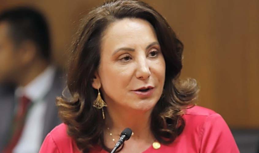 Jaqueline Cassol consegue melhorias na rede elétrica para Vila Eldorado em Porto Murtinho