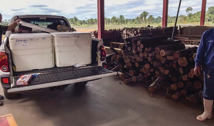 Polícia Rodoviária apreende alimentos com irregularidades