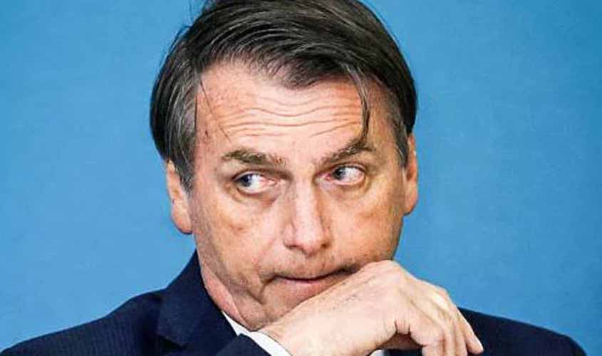 DIMENSTEIN: Bolsonaro sofre de distúrbios mentais