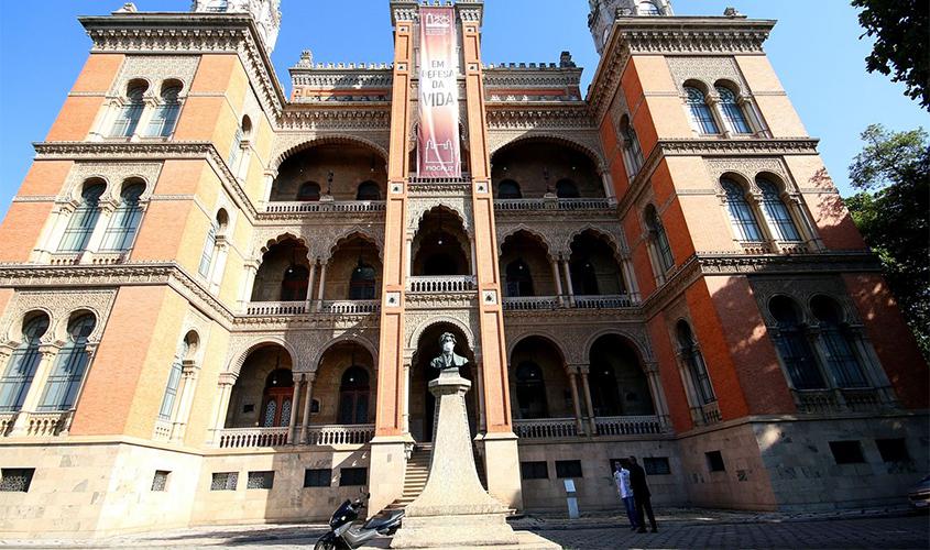 Vacina brasileira contra a covid-19 será testada in vivo pela Fiocruz