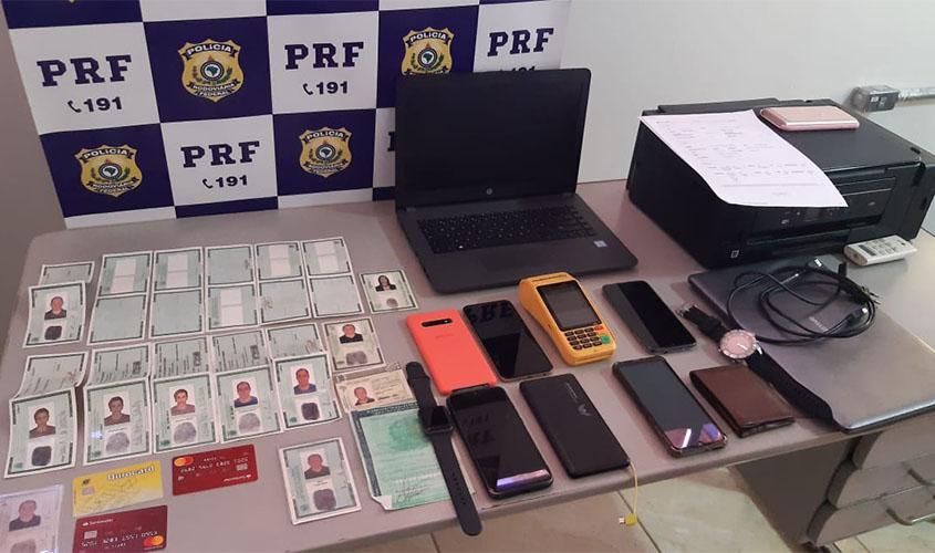 Em Ji-Paraná/RO, dois homens e uma mulher são presos por estelionato