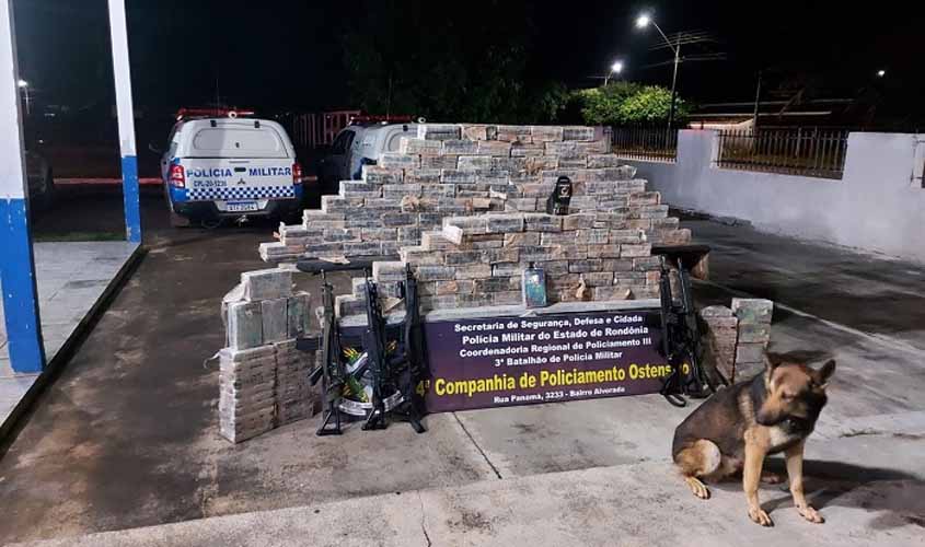 Polícia Militar apreende 300kg de drogas que eram transportadas em um caminhão