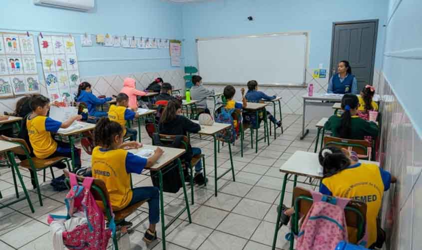 Semed regulamenta calendário de pagamentos de voluntários e soluciona pendência em contas irregulares