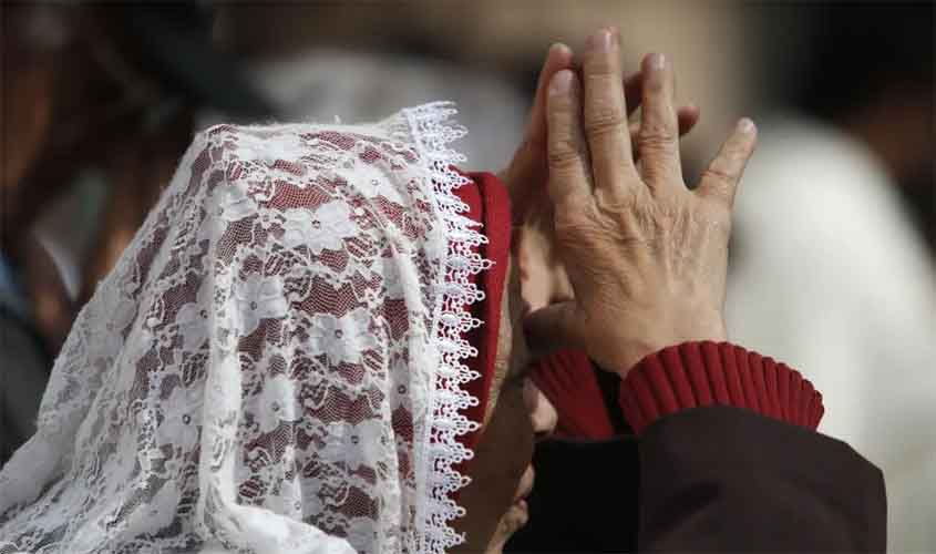 Censo 2022: número de católicos cai, enquanto evangélicos avançam