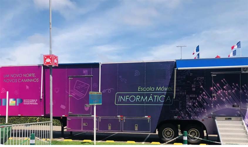 Escola Móvel de Informática oferece novas vagas