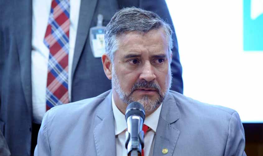 PT acusa governo de empenho irregular de emendas orçamentárias